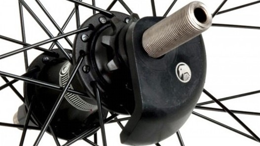 Universal drive side hub guard Clearance