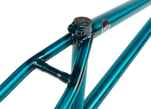 Wethepeople 2016 AWAKE Frame Trans. Ice Blue