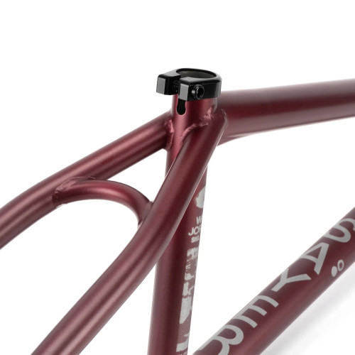 Rám Wethepeople DOOMSAYER 2024 Matt Royal Red